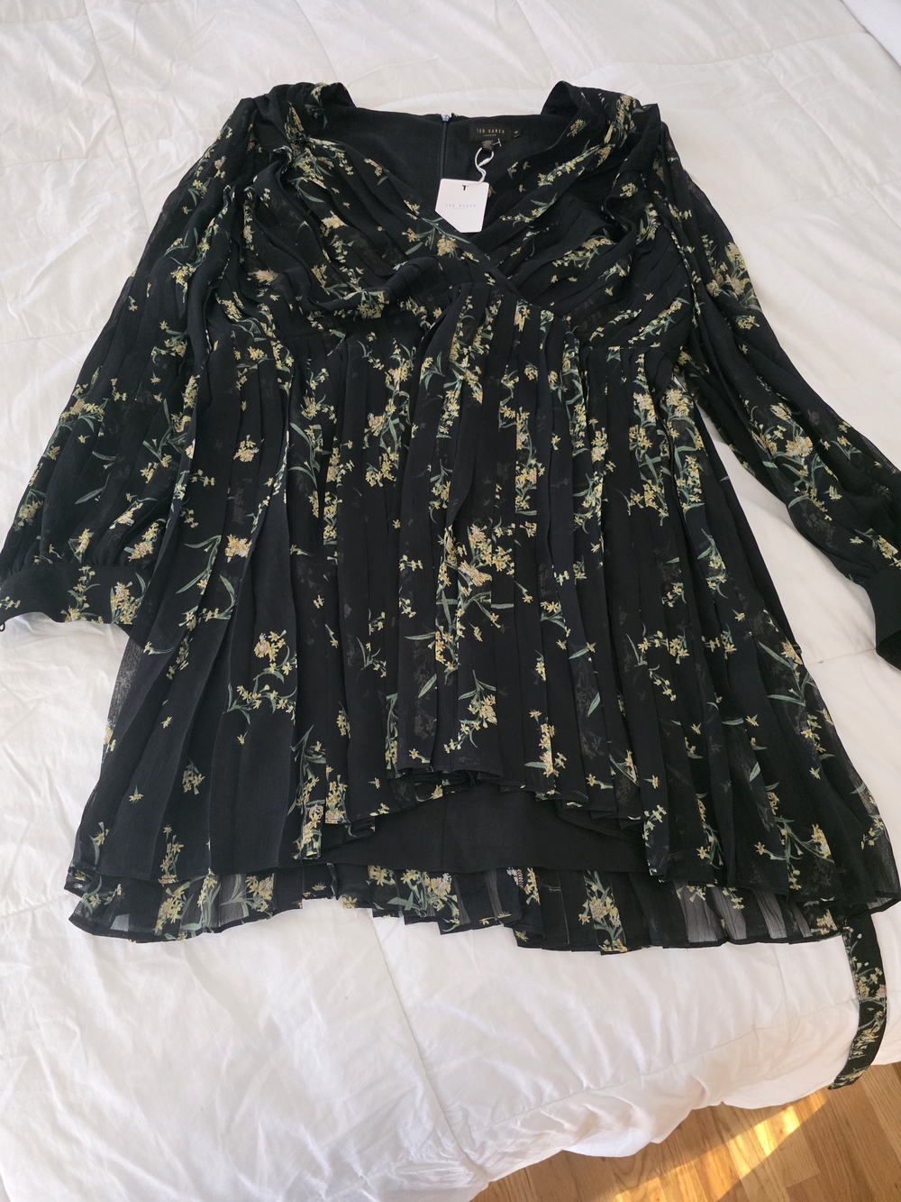 Ted Baker Papyrus Pleated Mini Dress Size 6 (14USA)
